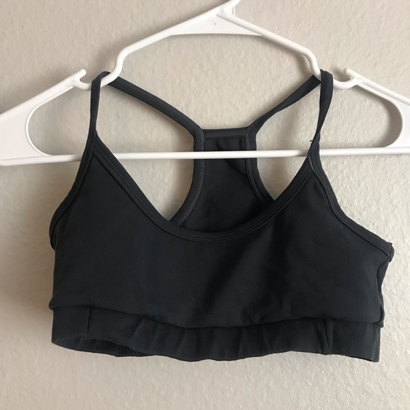 7 High Quality Sports Bras. Made in Brazil. Sizes Small/Medium. - Picture 7 of 7